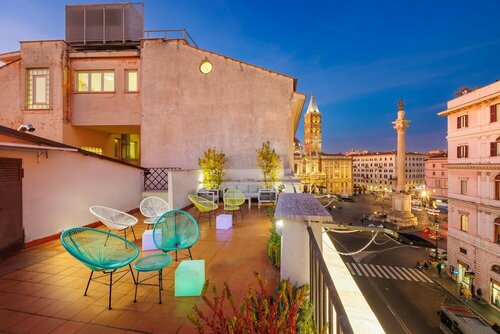 Hotel Amalfi, Забронировать Отель Отели Рима с парковкой, рядом с Piazza della Madonna dei Monti, Парковка