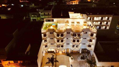 Hotel Riva Del Sole, Buchen Sie Hotel Hotels in Porto Cesareo mit Parkplatz, Parkplätze
