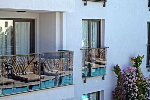 Queen Residence By Important Group Travel, Rezerwuj Hotel Bitez Bodrum