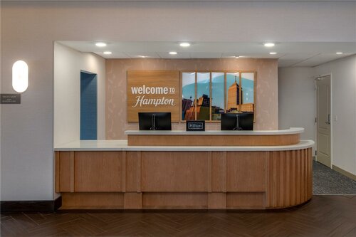 Hampton Inn & Suites Fresno, Забронировать Отель Фресно штат Калифорния