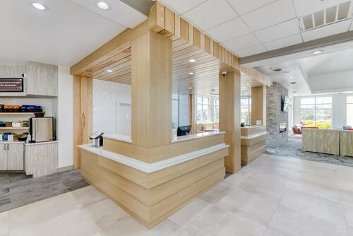 Hilton Garden Inn Outer Banks/Kitty Hawk, Varaa Hotelli Kitty Hawk Outer Banks