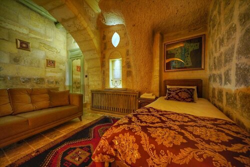 Takaev Cave House, Prenota Hotel Üçhisar 