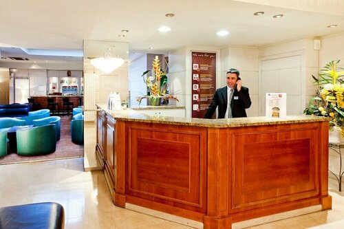 Hôtel Continental, Rezervați Hotel Lourdes Hautes-Pyrénées