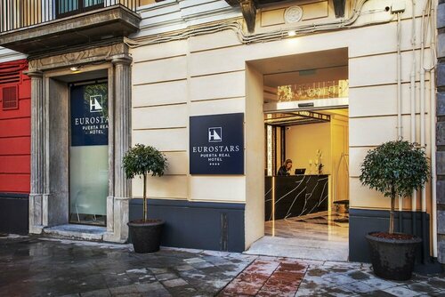 Eurostars Puerta Real, Забронировать Отель Ронда Гранада, рядом с Культурный центр Caja Granada