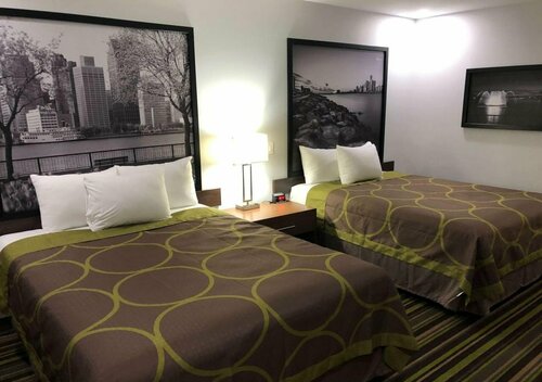 Super 8 by Wyndham Windsor/Dougall, Reserva ahora Posada u hostería Hoteles en Ontario con piscina, Piscina