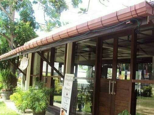 The Mangrovecave Hotel
