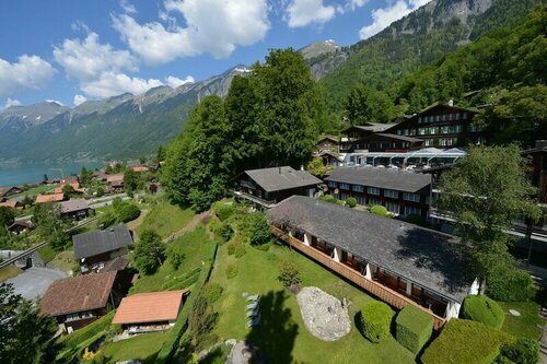 Hotel Lindenhof by Crossworld AG, Забронировать Отель Бриенц 
