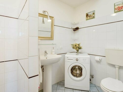 Holiday Home Il Fienile del Colle by Interhome, Забронировать Отель Отели Пеши с бассейном, Бассейн