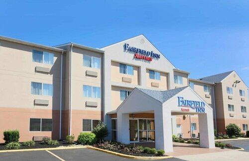 Comfort Inn & Suites Zanesville City Center, Varaa Hotelli Hotellit Zanesville uima-altaalla, Uima-allas