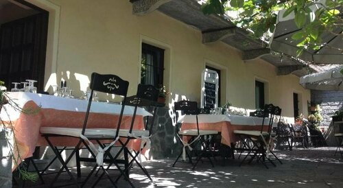 Hotel e Trattoria San Giorgio, Boek Hotel Piemonte Hotels met Parkeerplaats, Parkeren