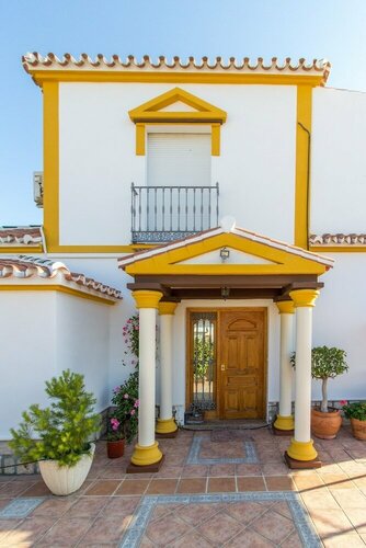 Casa Colina del Sol, Prenota Bed & breakfast Hotel a Axarquía con parcheggio, Parcheggio