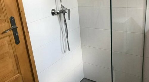 Hullám Apartman, Забронировать Апартаменты/квартира Отели Балатонлелле с парковкой, Парковка
