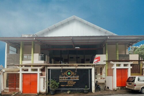 OYO 1448 Mangga Dua Guest House, Réserver Maison d'hôtes Ambon Maluku