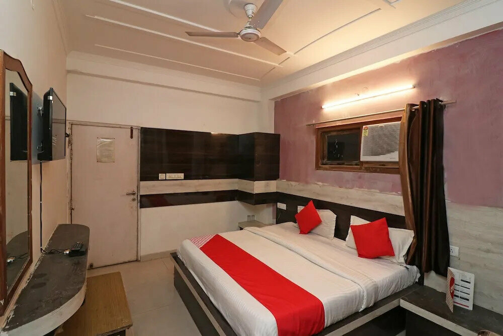 Oyo 8076 Hotel Europe Plaza
