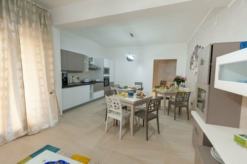 B&B Epipoli, Забронировать Отель «постель и завтрак» Отели Сиракузы с парковкой, рядом с Ospedale Rizza, Парковка