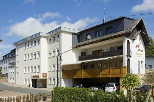 Land-gut-Hotel Merkers Bostal Hotel, Забронировать Отель Нофельден земля Саар, рядом с Озеро Бошталь