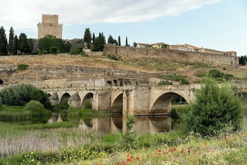 Parador de Ciudad Rodrigo, Забронировать Отель Отели Сьюдад-Родриго с парковкой, Парковка