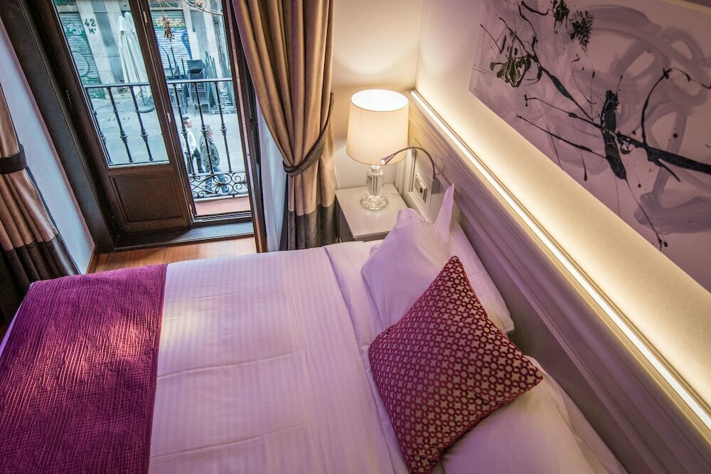 Apartamentos Preciados