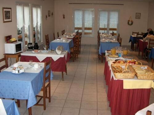 Logis Hôtel de la Canner, Varaa Hotelli Hotellit Lothringen pysäköinnillä, Pysäköinti