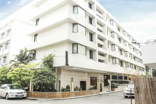 Hotel Parle International, Забронировать Отель Отели Мумбай по системе «всё включено», рядом с NMIMS, Всё включено