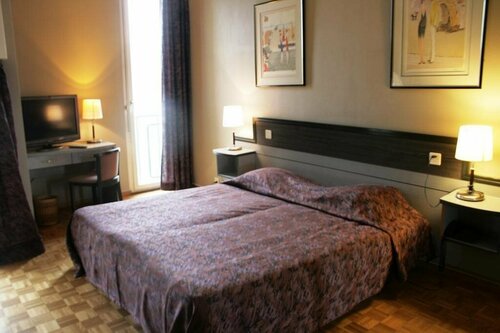 Auberge Port Gitana, Book Hostel / Vandrerhjem Hostels i Geneve, Hostel / Vandrerhjem