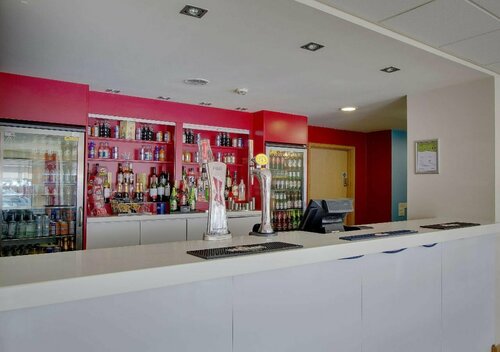 Travelodge Blackpool South Promenade, Забронировать Отель Отели Блэкпул с парковкой, рядом с Стадион футбольного клуба «Блэкпул», Парковка