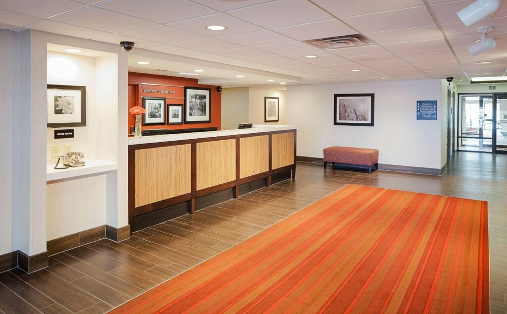 Hampton Inn Madison East