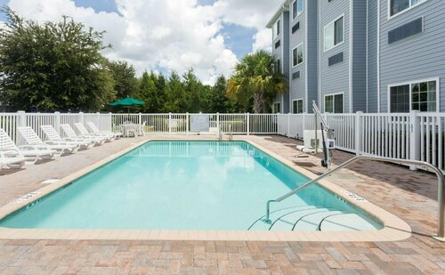 Microtel Inn & Suites by Wyndham Spring Hill/Weeki Wachee, Reserva ahora Hotel Hoteles y alojamientos en Spring Hill, Hotel