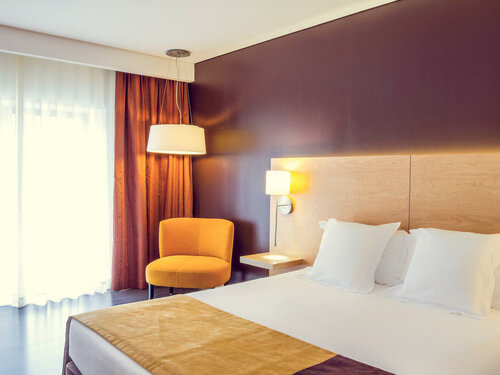 Hotel Mercure Braga Centro, Забронировать Отель Отели Помбейру-де-Рибавизела 4 звезды, 4*