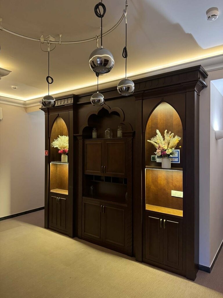 Menshicov Hotel