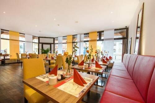 Montana Hotel Köln-Bonn Airport, Забронировать Отель Тросдорф Северный Рейн-Вестфалия, рядом с Stadthalle Troisdorf