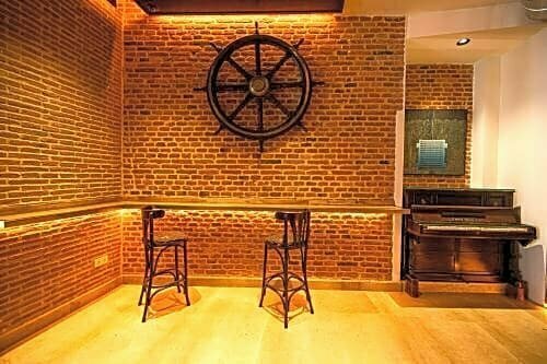 Camarote Hotel, Забронировать Отель Отели Леона с парковкой, рядом с Стадион Антонио Амиливия, Парковка