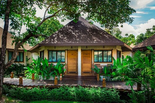 Naiyang Park Resort - SHA Extra Plus, Book Ferieresort Nai Yang Beach Phuket