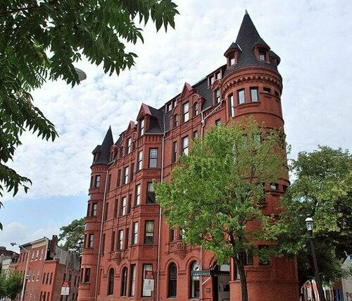 Hotel Brexton, Trademark Collection by Wyndham, Забронировать Отель Отели Балтимора с парковкой, рядом с Greater Baltimore Urban League, Парковка