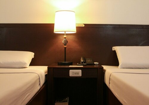 De Luxe Hotel, Réserver Hôtel Hôtels à Mindanao avec parking, Parking