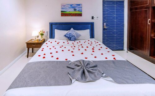 Thu Trang Beachfront Hotel, Забронировать Отель Отели Вунгтау с парковкой, рядом с Christ of Vung Tau, Парковка