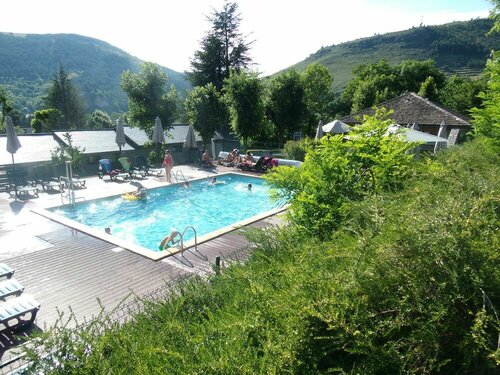 Domaine Aigoual Cevennes, Book Lejlighedshotel Hoteller i Rhône-Alps med parkering, Parkering