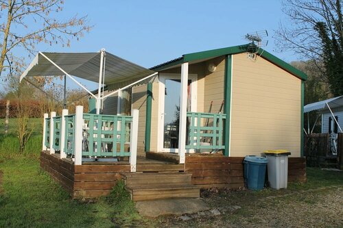 Camping de La Pointe, Rezervasyon Kamp Alanı Bourg-et-Comin Aisne