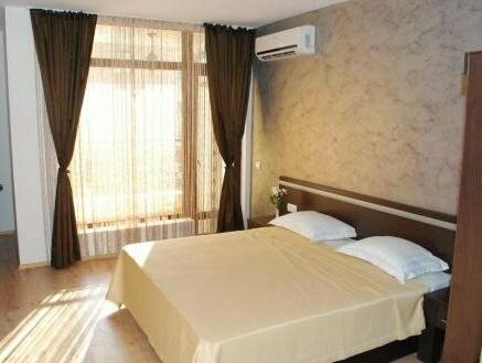 Camelot Residence, Забронировать Отель Отели Солнечного берега с парковкой, рядом с Пляжный клуб Bedroom, Парковка