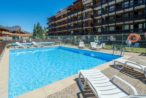 Residence Le Peillon, Book Pension Hoteller i Rhône-Alps med parkering, Parkering