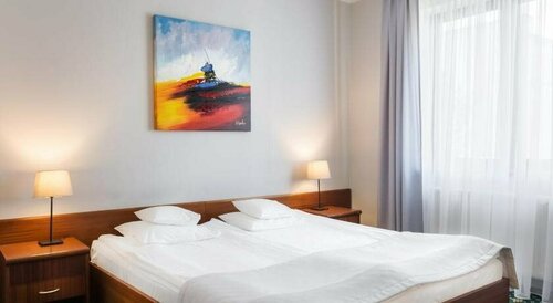 T-T, Buchen Sie Hotel Hotels in Großpolen mit Parkplatz, Parkplätze