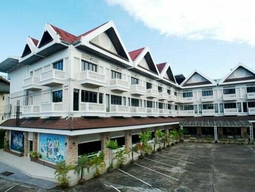 Vista Hotel Chiang Mai - SHA EXTRA PLUS, Забронировать Отель Недорогие отели Чиангмай, рядом с Рынок Чанг-Пуак, недорого
