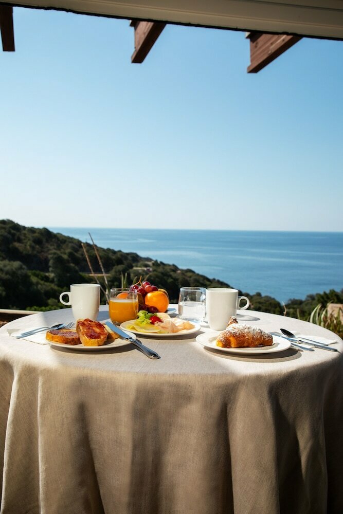 Panoramic Restaurant Baia Eco Village