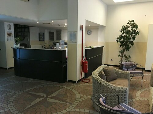 Hotel Nettuno, Забронировать Отель Центральный вокзал Милан, рядом с Villa Necchi Campiglio