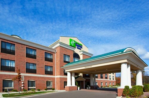 Holiday Inn Express Hotel & Suites Grand Blanc, Buchen Sie Hotel Grand Blanc Michigan