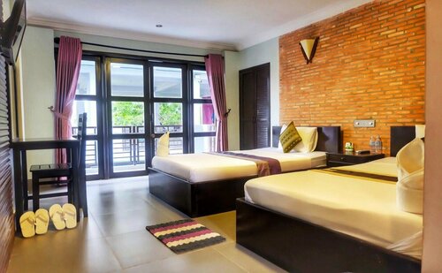 VIBOLA Guesthouse, Book Hotel Hoteller i Kampot-provinsen med pool, Swimmingpool