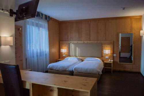 Hotel Villa Fosine Spa & Wellness, Забронировать Вилла Пинцоло Мадонна-ди-Кампильо