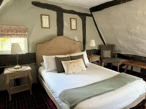 Thatched Cottage Hotel, Забронировать Отель Отели Котсуолда с парковкой, Парковка