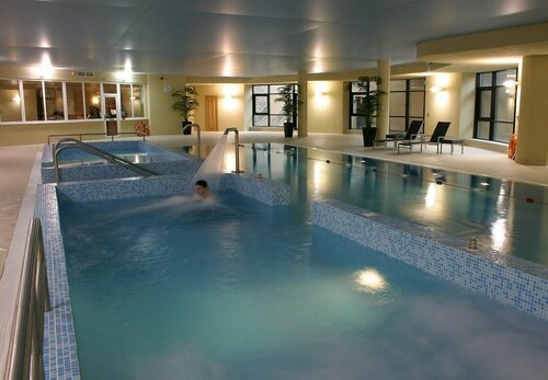 Amber Springs Hotel & Health Spa, Забронировать Отель Гори 