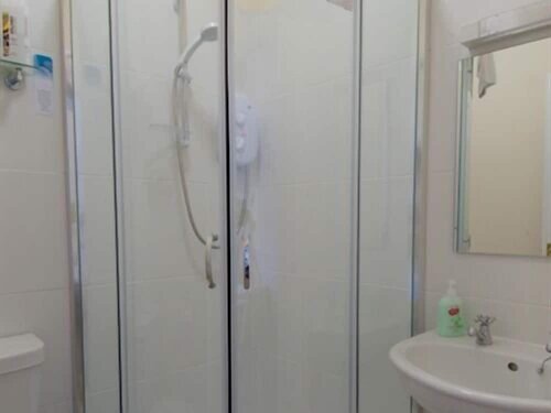 The Dolphin Hotel, Book Hotel 3-stjernede hoteller i Merseyside, 3*